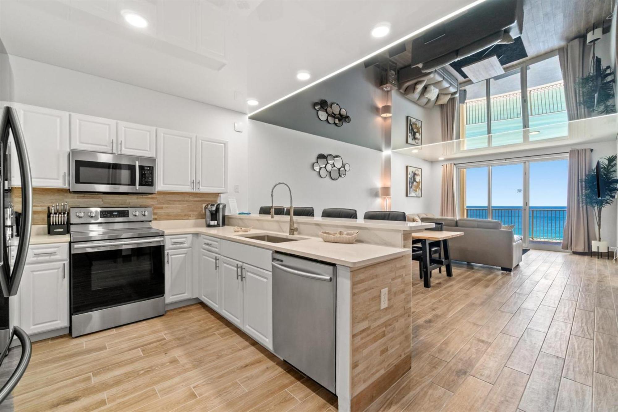 Ocean 1302 Apartment